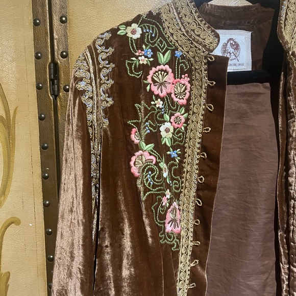 SOLD💫Chasing Unicorns Dark Horse Embroidered Jacket in Toffee - Picture 3 of 5